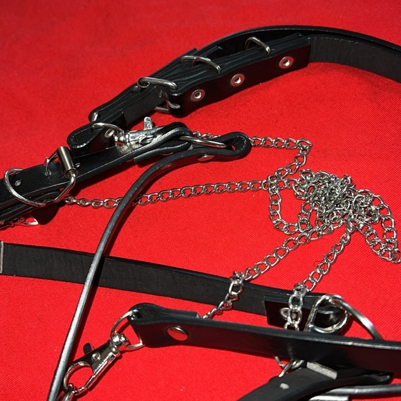 Alternative Goth Waist Belt Harness With Chains - Picture 7 of 7